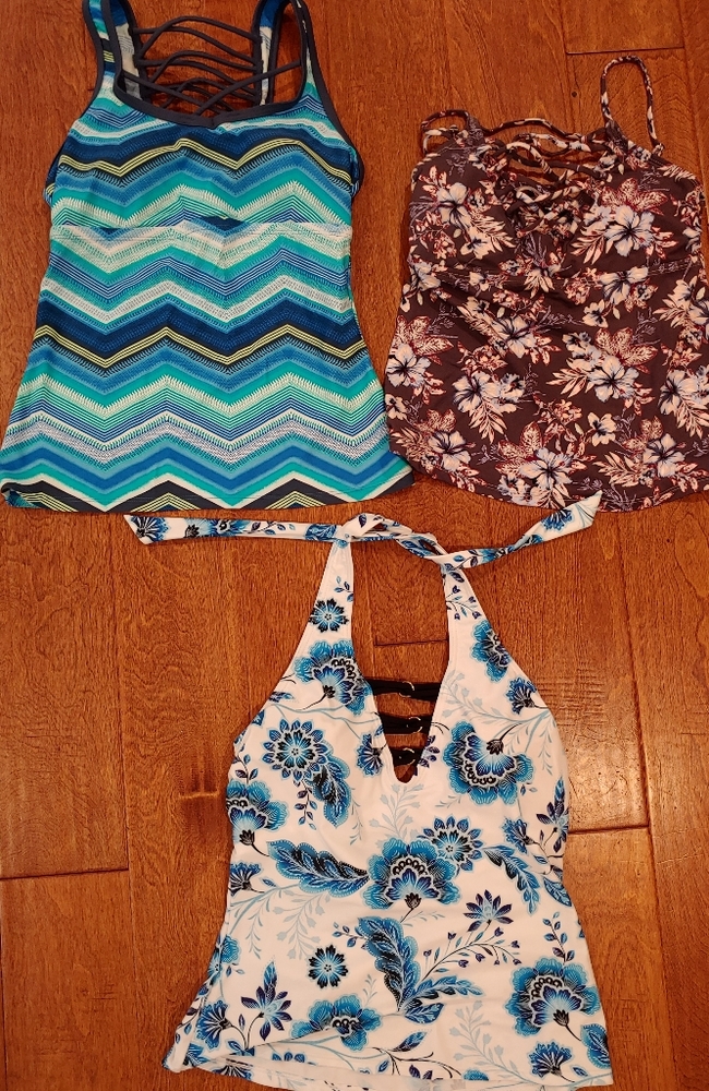 3 Tankini tops